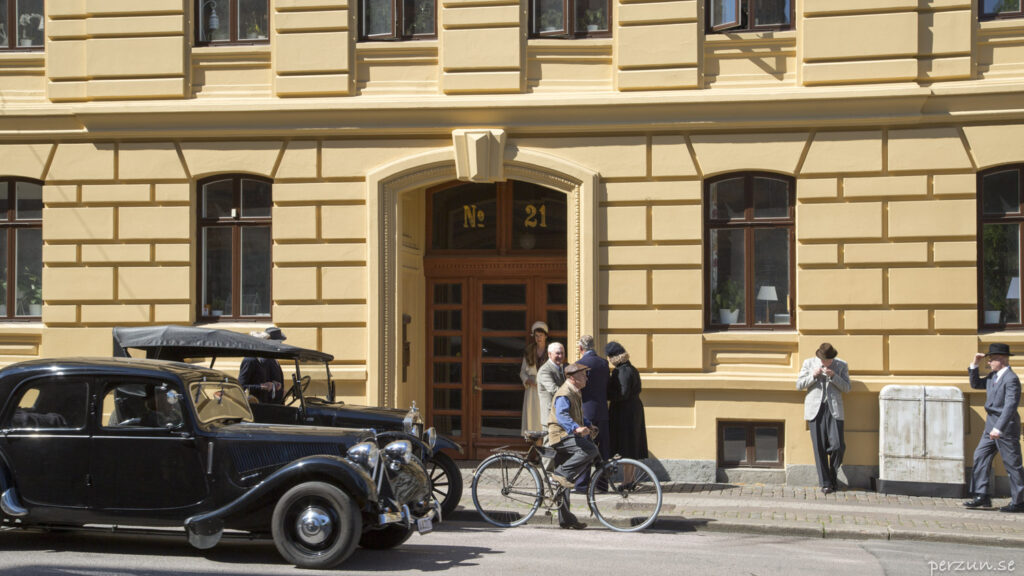 Filming of the series *Vår tid är nu*. A scene set in the 1940s.